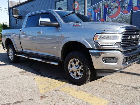 Used 2022 RAM 2500 Laramie AWD/4WD image 30