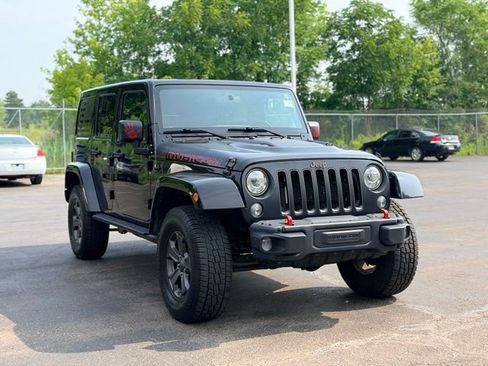 Used 2017 Jeep Wrangler Unlimited Rubicon AWD/4WD image 4