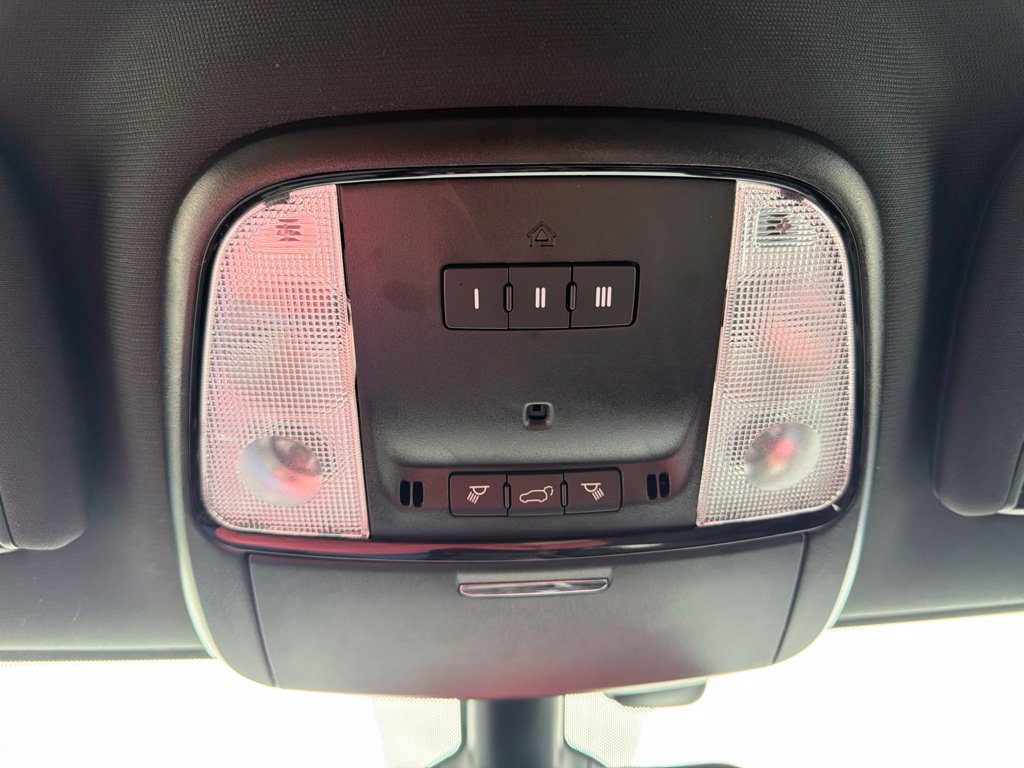Used 2025 Dodge Durango GT AWD/4WD image 28