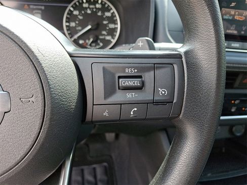 Used 2021 Nissan Rogue S image 21