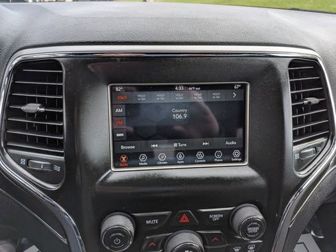 Used 2018 Jeep Grand Cherokee Limited w/ Trailer Tow Group IV AWD/4WD image 30