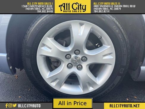 Used 2008 Toyota Matrix XR image 29