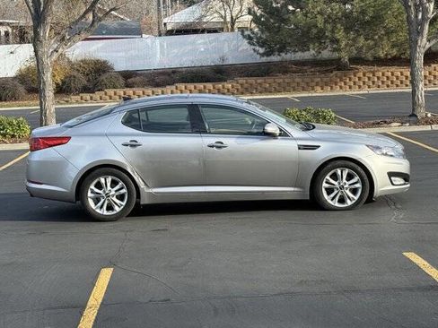 Used 2011 Kia Optima EX w/ Premium Pkg image 5