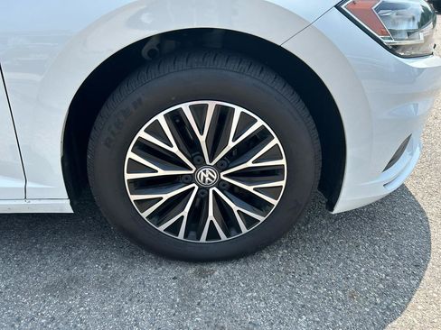Used 2019 Volkswagen Jetta SE FWD image 28
