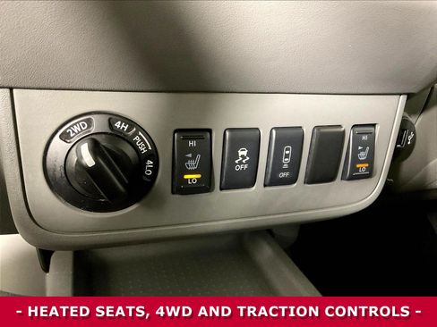 Certified 2021 Nissan Frontier SV w/ Midnight Edition Floor Mats AWD/4WD image 39
