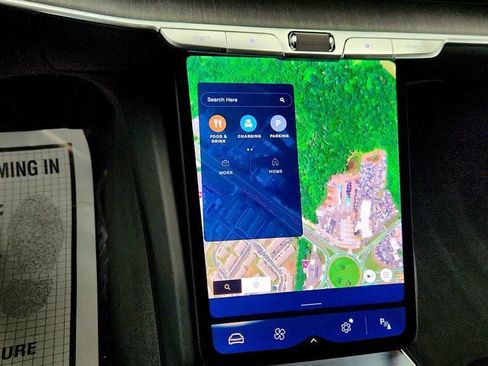 Used 2024 Lucid Air Pure image 18