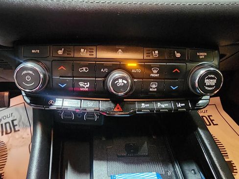 Used 2021 Dodge Durango Citadel w/ Premium Entertainment Group image 27