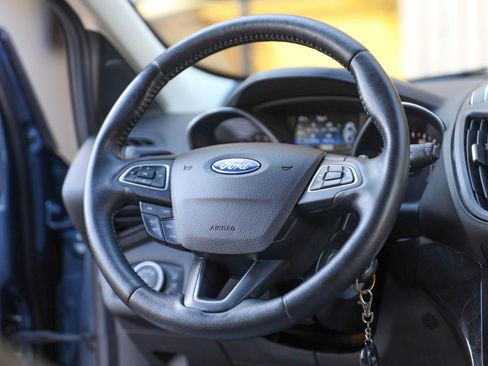 Used 2018 Ford Escape SE w/ SE Sport Appearance Package image 29