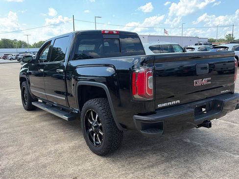 Used 2018 GMC Sierra 1500 Denali AWD/4WD image 3