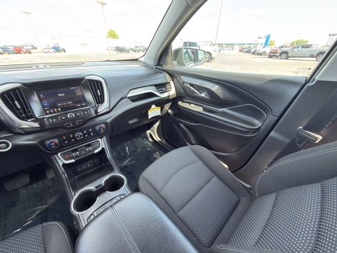 Used 2023 GMC Terrain SLE w/ Driver Convenience Package AWD/4WD image 28