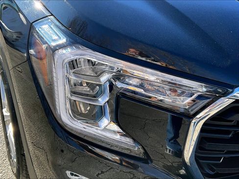 Used 2022 GMC Terrain SLE w/ Driver Convenience Package image 33