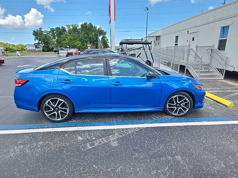 Certified 2024 Nissan Sentra SR w/ SR Premium Package FWD image 5