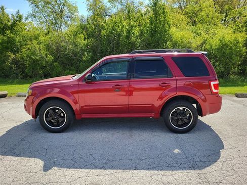 Used 2010 Ford Escape XLT FWD image 3
