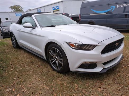Used 2015 Ford Mustang Premium image 1