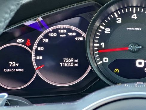 Used 2022 Porsche Cayenne image 26