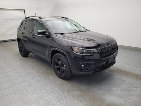 Used 2020 Jeep Cherokee Latitude Plus image 13