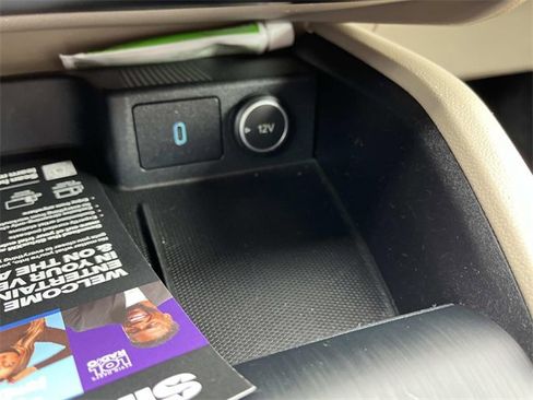 Used 2020 Ford Escape SE image 33