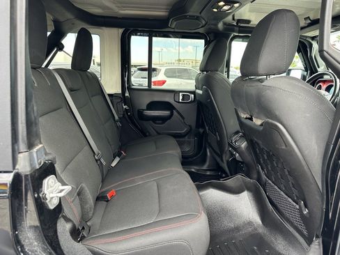 Used 2019 Jeep Wrangler Unlimited Rubicon image 31