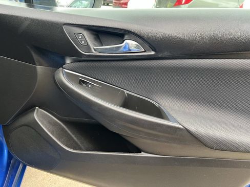 Used 2017 Chevrolet Cruze LT image 27