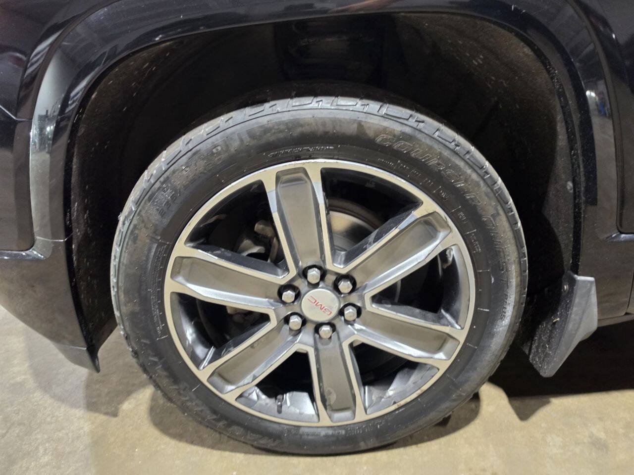 Used 2017 GMC Acadia Denali w/ LPO, Protection Package AWD/4WD image 23