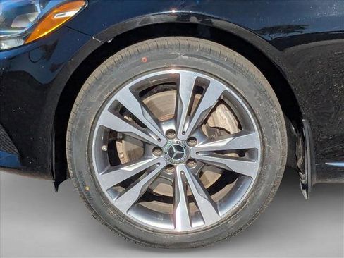 Used 2018 Mercedes-Benz C 300 4MATIC Sedan image 26