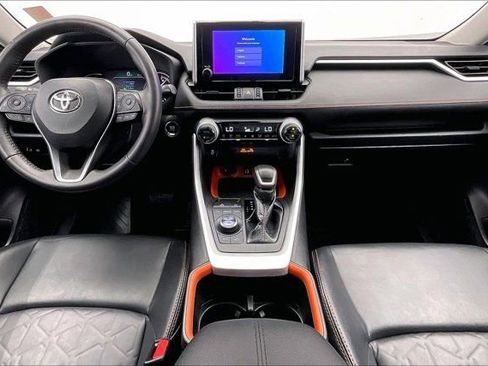 Used 2024 Toyota RAV4 Adventure image 15