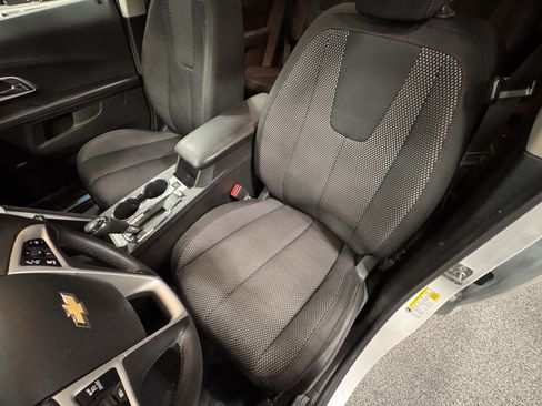 Used 2016 Chevrolet Equinox LT image 18