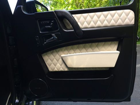 Used 2017 Mercedes-Benz G 63 AMG 4MATIC image 23