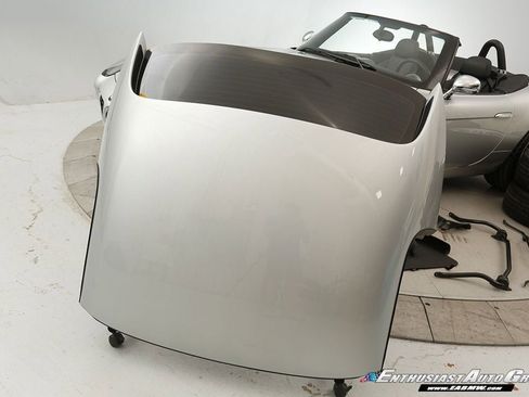 Used 2002 BMW Z8 image 97