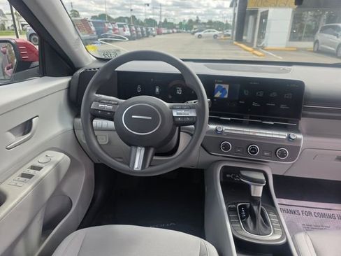 Used 2026 Hyundai Kona SE FWD image 6