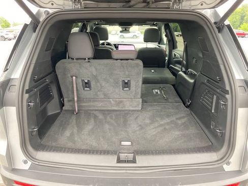 Certified 2024 Chevrolet Traverse Z71 w/ LPO, Floor Liner Package AWD/4WD image 22