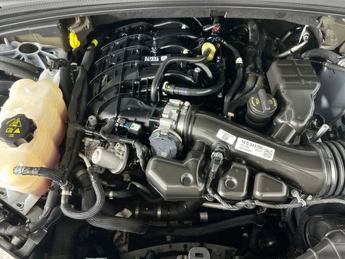 Used 2023 Jeep Grand Cherokee Altitude RWD image 32