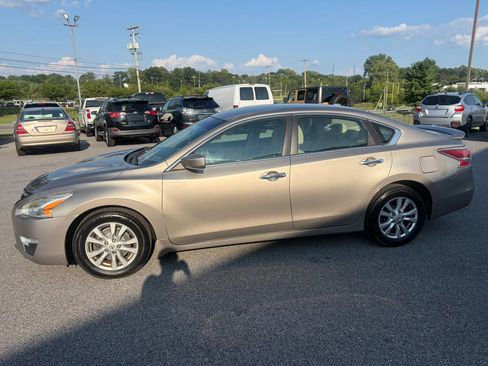 Used 2014 Nissan Altima 2.5 S w/ Sport Value Package FWD image 22