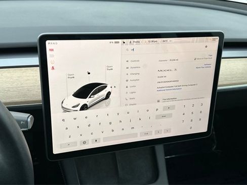Used 2023 Tesla Model 3 Standard Range image 33