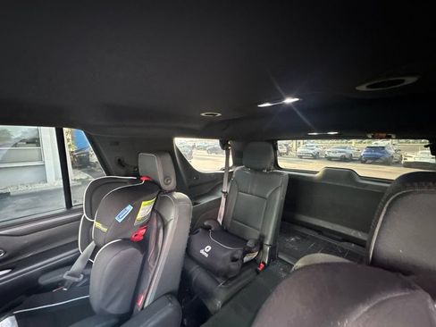 Used 2022 Chevrolet Tahoe RST w/ Luxury Package AWD/4WD image 13