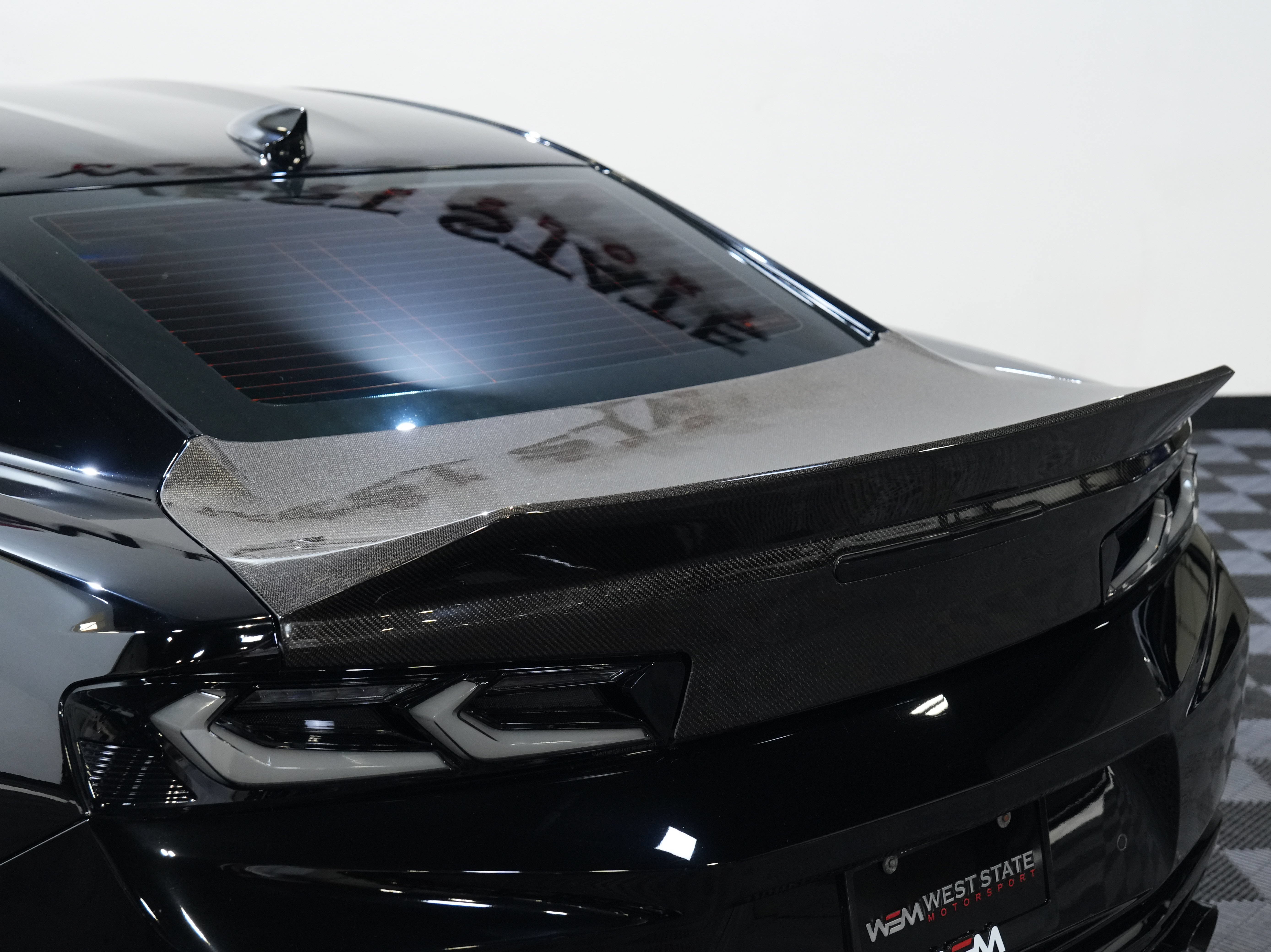 Used 2018 Chevrolet Camaro ZL1 RWD image 19