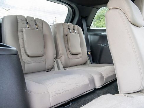 Used 2014 Ford Explorer FWD image 24