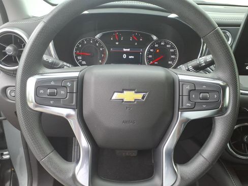 Used 2024 Chevrolet Blazer LT w/ Convenience Package FWD image 8