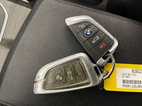 Used 2020 BMW 330i Sedan w/ Convenience Package image 24