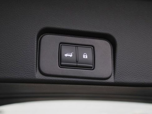 Certified 2024 Nissan Rogue SV w/ SV Premium Package AWD/4WD image 12