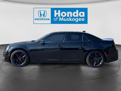 Used 2023 Chrysler 300 C RWD image 8