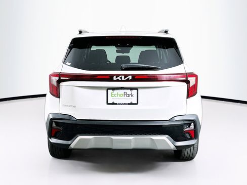 Used 2025 Kia Seltos S image 7