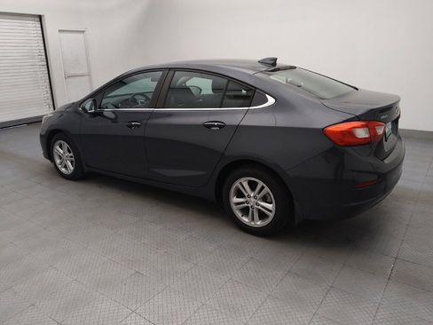 Used 2017 Chevrolet Cruze LT w/ Convenience Package image 3