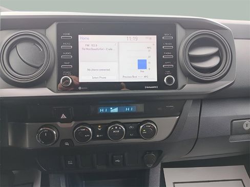 Used 2022 Toyota Tacoma SR image 10