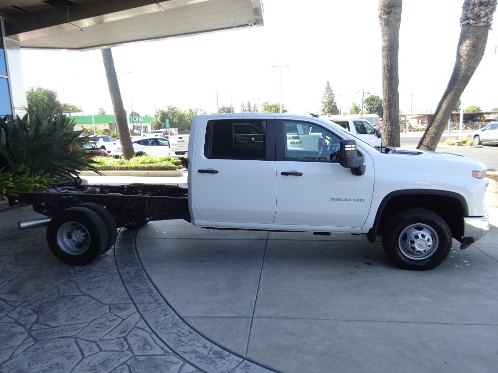 Used 2024 Chevrolet Silverado 3500 W/T w/ WT Convenience Package AWD/4WD image 8