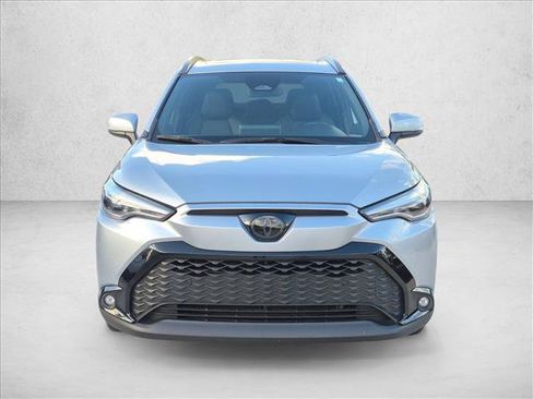 Used 2023 Toyota Corolla Cross AWD Hybrid w/ Convenience Package image 2