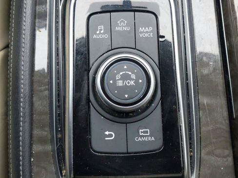 Used 2022 Nissan Armada Platinum w/ Captain's Chairs Package RWD image 27