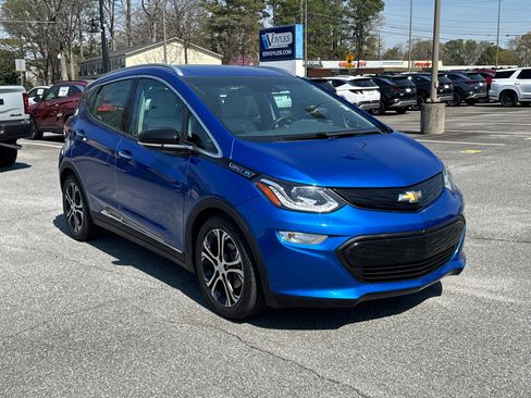 Used 2020 Chevrolet Bolt Premier w/ Infotainment Package image 3