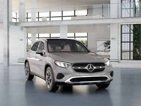 New 2026 Mercedes-Benz GLC 300 4MATIC image 9