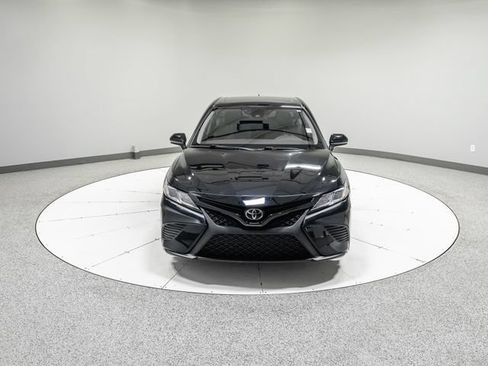 Used 2020 Toyota Camry SE FWD image 27
